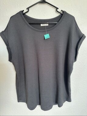 Maurices Dark Gray Short Sleeve Ribbed Top by 24/7 Oversize Medium